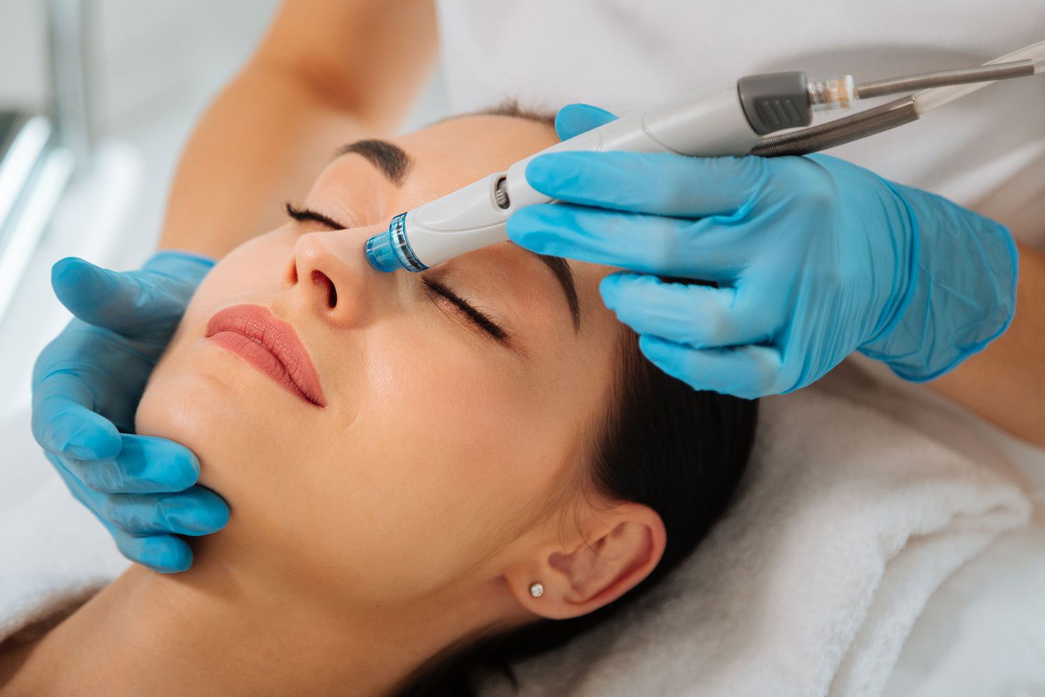 HydraFacial Treatment: What Is It and Why Is It So Popular?